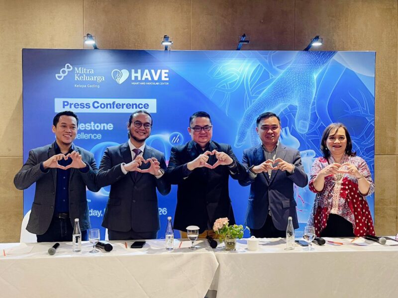 Press conference 100 Nyawa, 100 Denyut: Inagurasi Pencapaian Bedah Jantung Minimal Invasif RS Mitra Keluarga Kelapa Gading.