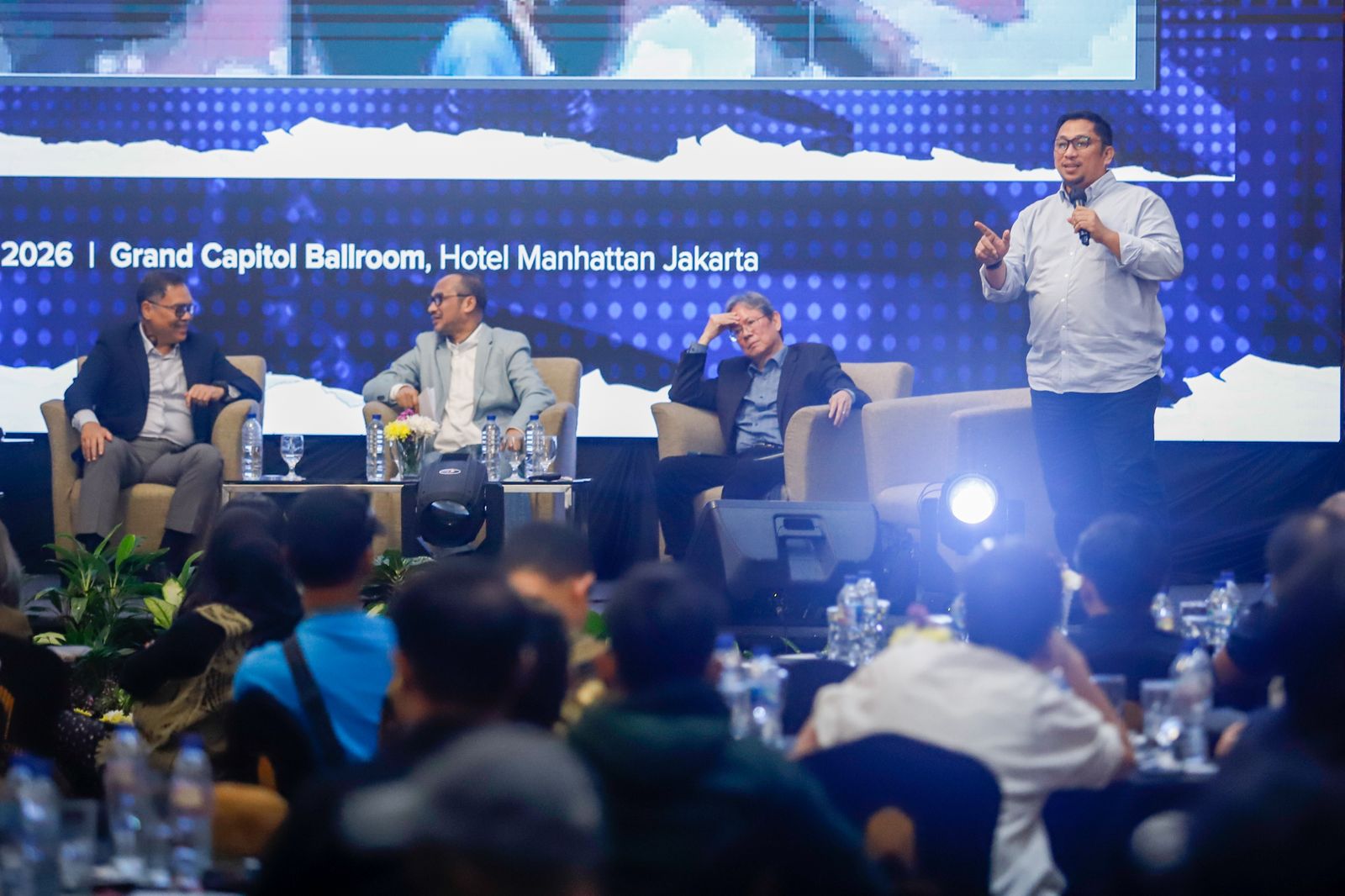 Seminar nasional bertajuk “Profesionalisme Penegakan Hukum dan Pengaruhnya terhadap Iklim Usaha”. Foto: Ist