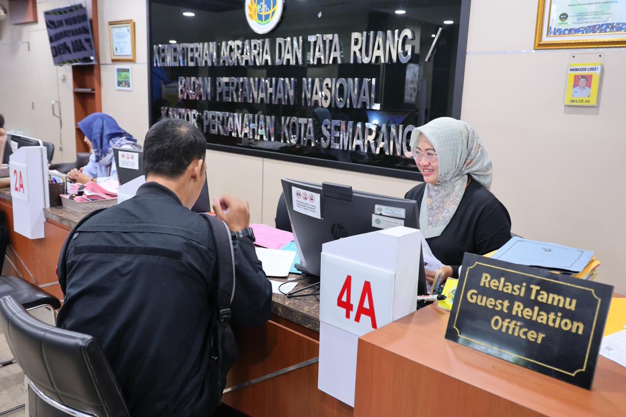 Seluruh kantor pertanahan di Jawa Tengah membuka pelayanan selama masa libur Lebaran.