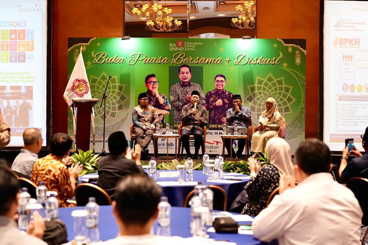 Menkop Ferry: Dana Umat Ratusan Triliun Bisa Dorong Koperasi Desa Merah Putih