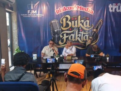 Lemah Dalam Berantas Korupsi, Vakumkan KPK!