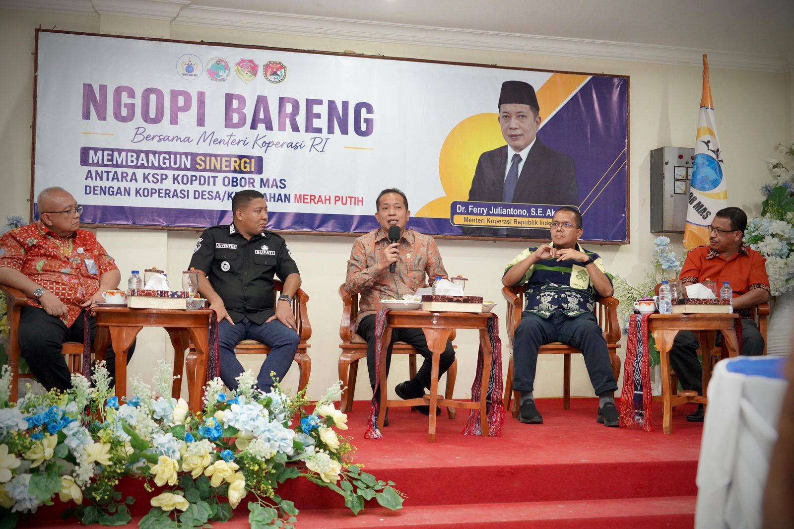 Menkop Ferry Percaya Obor Mas Bisa Jadi Model Koperasi Nasional