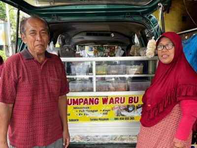 Aroma Pecel Tumpang Sidoarjo, Jalan Umi Yati Tumbuh Bersama Pintu Air