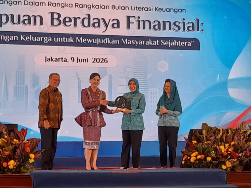 Edukasi keuangan bertajuk “Perempuan Berdaya Finansial: Literasi Keuangan Keluarga untuk Mewujudkan Masyarakat Sejahtera” yang menjadi bagian dari rangkaian Bulan Literasi Keuangan (BLK) 2026. Foto: Ratih/peluangnews