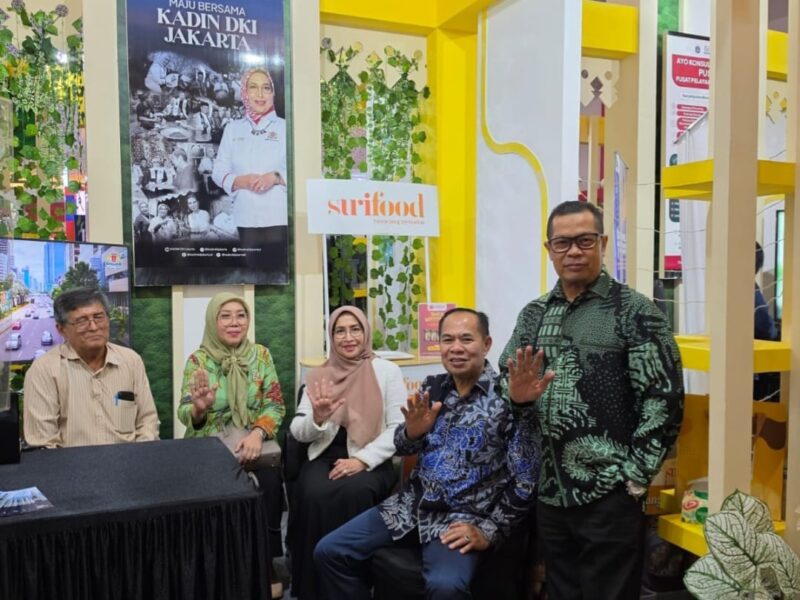 Ketua Umum Kadin DKI Jakarta Diana Dewi (tengah). Foto: peluangnews