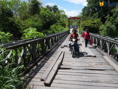 Usai Gempa Sulteng, Menteri PU Cek Jembatan yang Bergetar