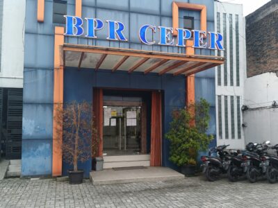 OJK Cabut Ijin Usaha BPR Ceper Permata Artha Klaten