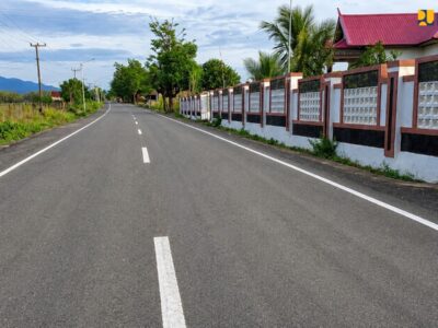 Inpres Jalan Daerah Perkuat Rantai Pasok, Biaya Logistik Kian Efisien