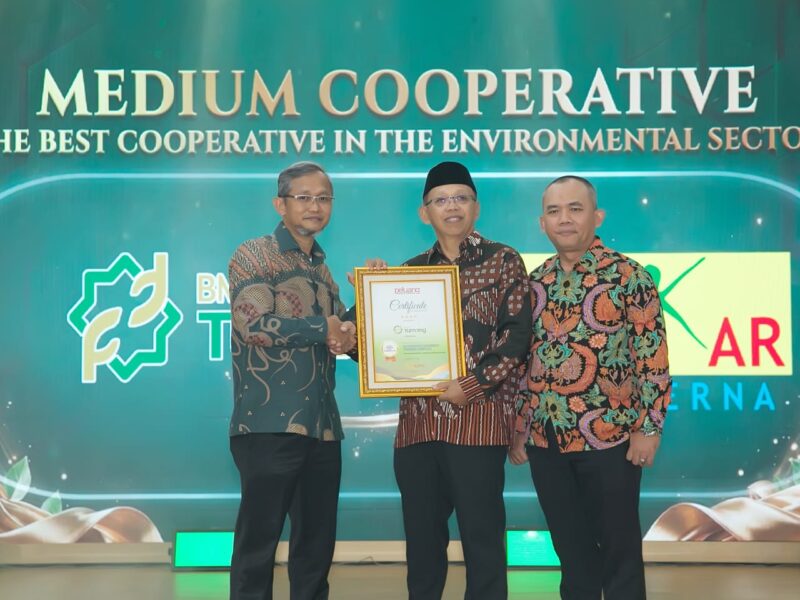 KSPPS BMT Tumang raih tiga penghargaan. Foto: Peluang