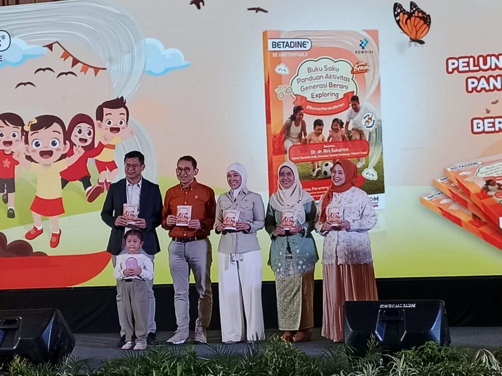 Menkomdigi Meutya Hafid dan Menteri Kebudayaan Fadli zon. Foto: Ratih/PeluangNews