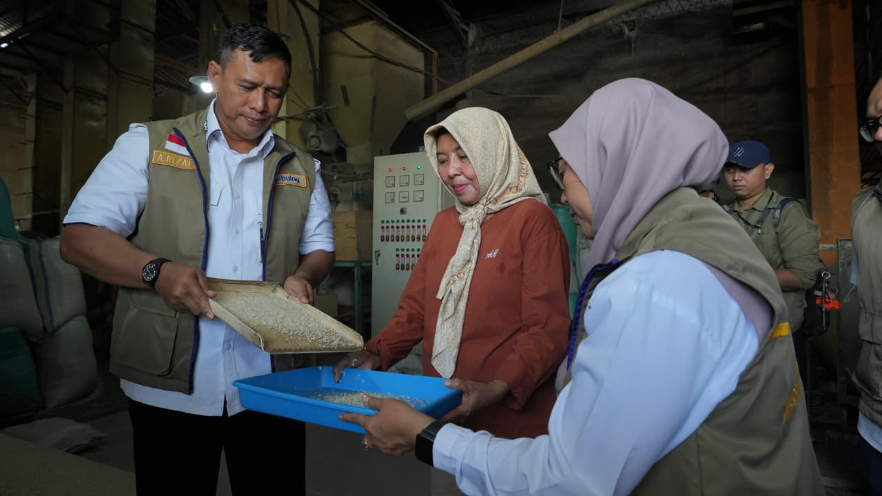 BULOG Pastikan Mutu Beras CBP, Stok Nasional Tembus 5,4 Juta Ton