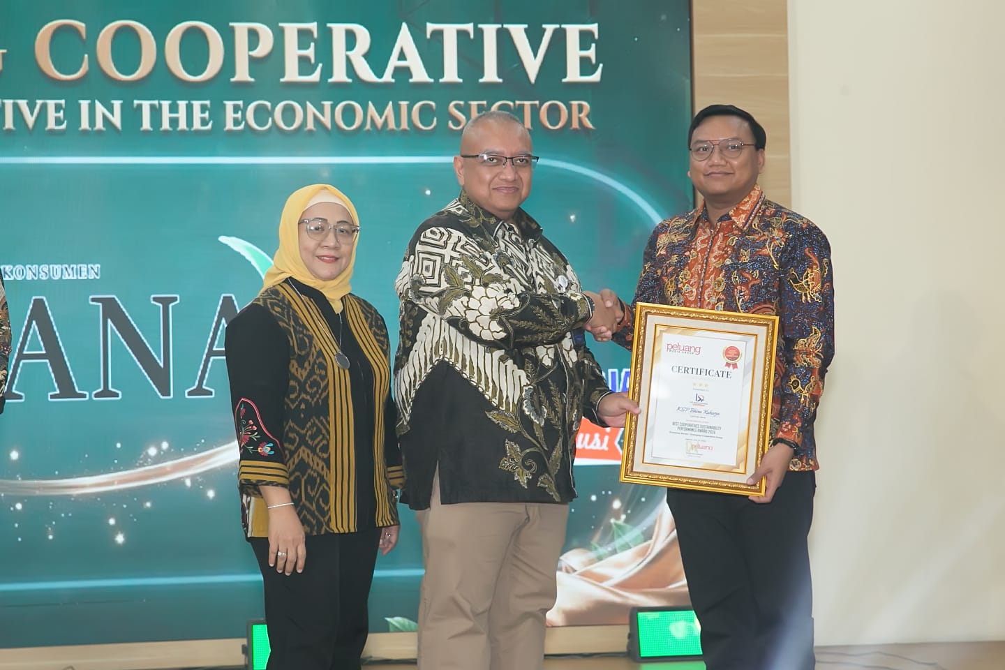 KSP Bhina Raharja Raih Kinerja Ekonomi Terbaik di Best Cooperatives Sustainability Performance Award 2026