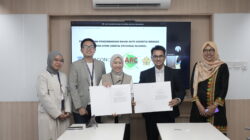 ParagonCorp menggandeng Atsiri Research Center (ARC) Universitas Syiah Kuala (USK) untuk mengeksplorasi potensi nilam Aceh. Foto: ist/peluangnews