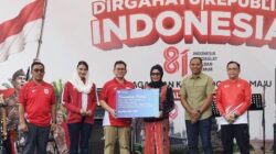 Kemendag serahkan bantuan untuk korban bencana gempa bumi NTT. Foto: peluangnews