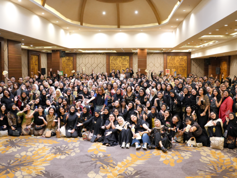400 Peserta Nyanyi Bersama di Kampanye Bangga BerNusantara The Palace Jeweler