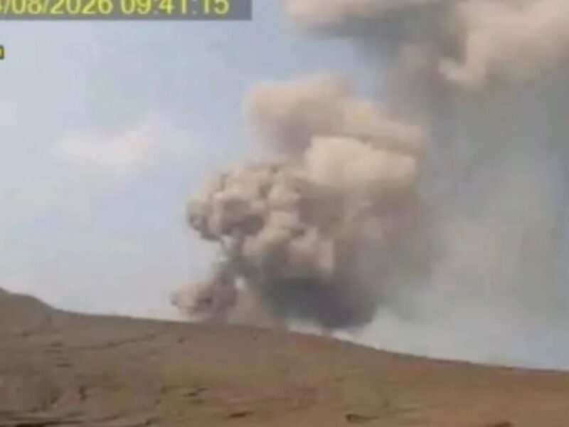 gunung krakatau