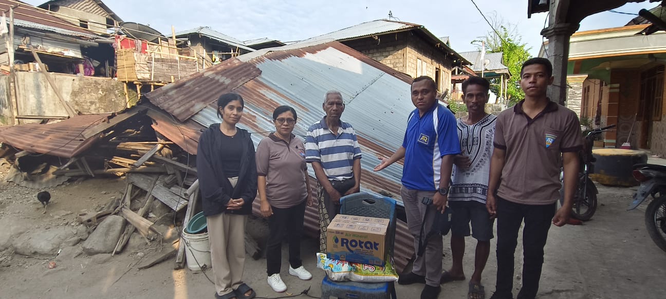 KSP Kopdit Pintu Air Indonesia Salurkan Bantuan Sembako untuk Korban Gempa Flores