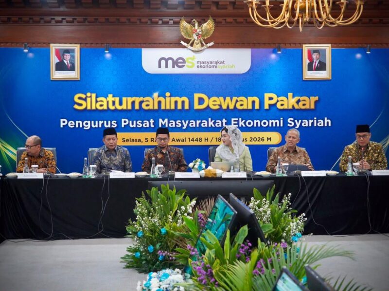 Empat Tahap MES Menuju Indonesia Jadi Pusat Ekonomi Syariah Dunia