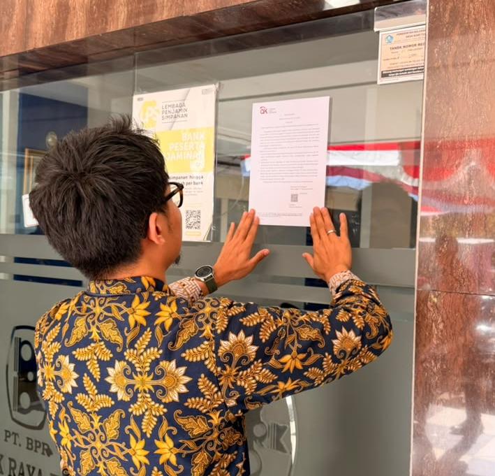 OJK cabut izin usaha PT Bank Perekonomian Rakyat (BPR) Pasarraya Kuta di Kabupaten Badung, Bali. Foto: OJK/peluangnews