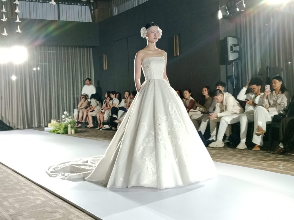 SEBASTIANsposa dalam La Belle. Foto: Ratih/peluangnews