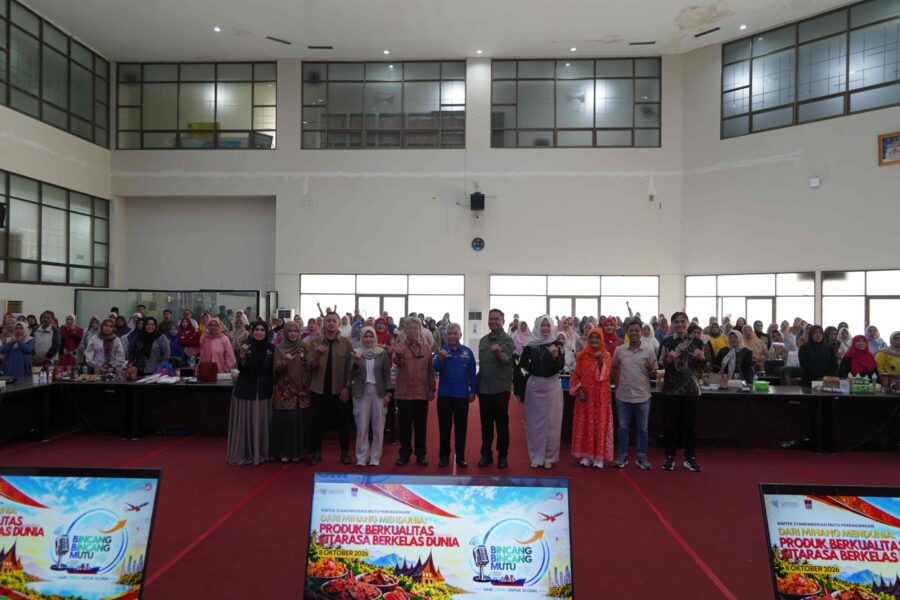 Kemendag membekali pelaku usaha mikro dan kecil (UMK) di Kota Padang. Foto: humas/peluangnews