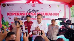 Menkop Pantau KDKMP di Jatim, Distribusi Pangan Mulai Berjalan