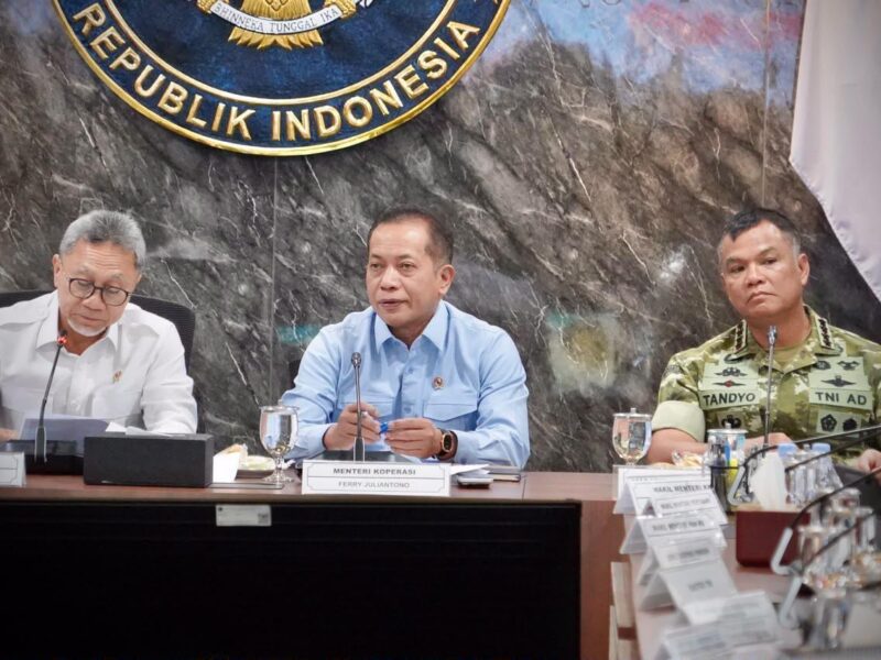 Menkop Ferry Cek Kesiapan 8.000 KDKMP, Operasional Dikebut